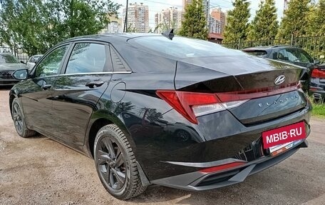 Hyundai Elantra, 2022 год, 1 780 000 рублей, 6 фотография
