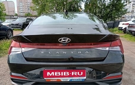 Hyundai Elantra, 2022 год, 1 780 000 рублей, 5 фотография