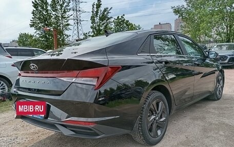 Hyundai Elantra, 2022 год, 1 780 000 рублей, 4 фотография