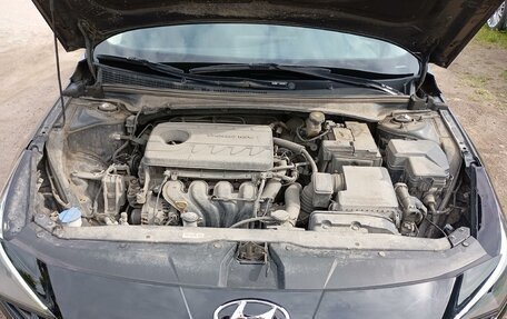 Hyundai Elantra, 2022 год, 1 780 000 рублей, 17 фотография
