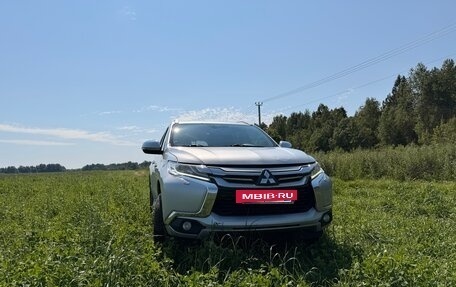 Mitsubishi Pajero Sport III рестайлинг, 2018 год, 2 430 000 рублей, 9 фотография