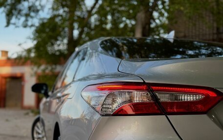 Toyota Camry, 2019 год, 2 750 000 рублей, 5 фотография
