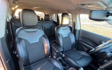 Jeep Compass II, 2019 год, 1 900 000 рублей, 6 фотография