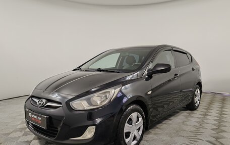 Hyundai Solaris II рестайлинг, 2011 год, 775 000 рублей, 1 фотография