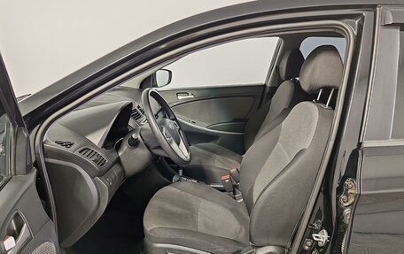 Hyundai Solaris II рестайлинг, 2011 год, 775 000 рублей, 13 фотография