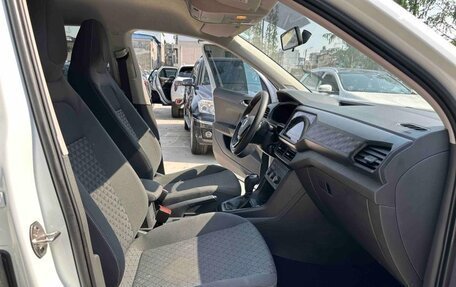 Volkswagen T-Cross I, 2022 год, 1 380 000 рублей, 9 фотография