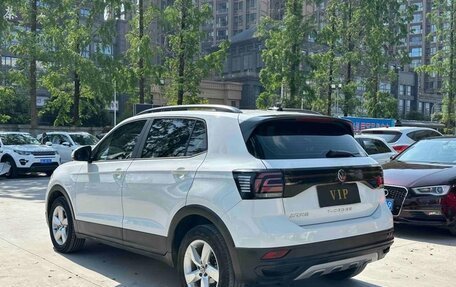 Volkswagen T-Cross I, 2022 год, 1 380 000 рублей, 6 фотография