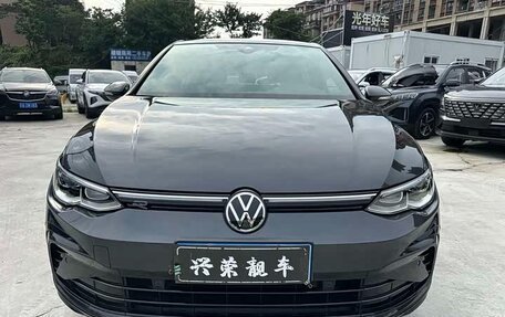 Volkswagen Golf VIII, 2023 год, 1 690 098 рублей, 2 фотография