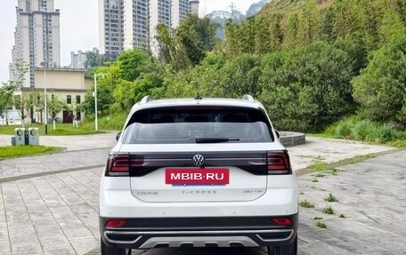 Volkswagen T-Cross I, 2022 год, 1 430 000 рублей, 5 фотография