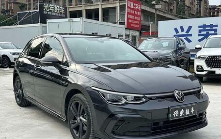 Volkswagen Golf VIII, 2023 год, 1 690 098 рублей, 3 фотография