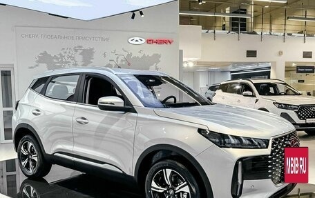 Chery Tiggo 4 I рестайлинг, 2025 год, 2 039 000 рублей, 6 фотография