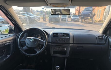 Skoda Fabia II, 2010 год, 495 000 рублей, 11 фотография