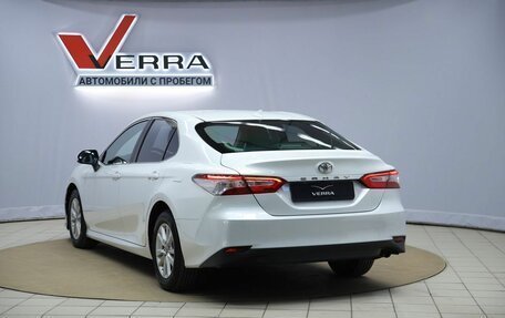 Toyota Camry, 2018 год, 2 230 000 рублей, 7 фотография