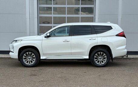 Mitsubishi Pajero Sport III рестайлинг, 2021 год, 3 200 000 рублей, 2 фотография