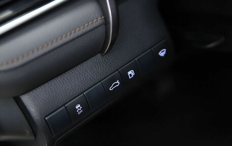 Toyota Camry, 2018 год, 2 230 000 рублей, 16 фотография
