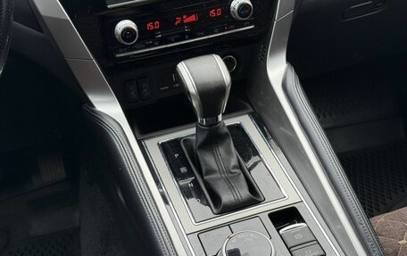 Mitsubishi Pajero Sport III рестайлинг, 2021 год, 3 200 000 рублей, 20 фотография