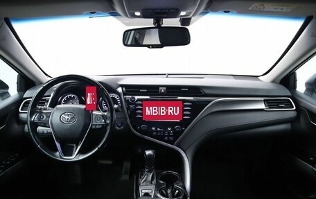Toyota Camry, 2018 год, 2 230 000 рублей, 12 фотография