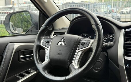 Mitsubishi Pajero Sport III рестайлинг, 2021 год, 3 200 000 рублей, 16 фотография