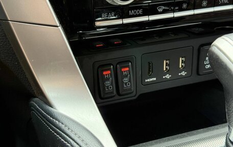 Mitsubishi Pajero Sport III рестайлинг, 2021 год, 3 200 000 рублей, 17 фотография