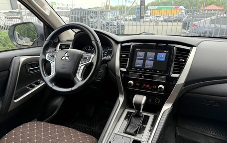 Mitsubishi Pajero Sport III рестайлинг, 2021 год, 3 200 000 рублей, 14 фотография