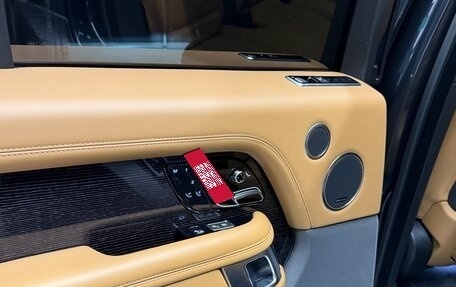 Land Rover Range Rover IV рестайлинг, 2018 год, 8 050 000 рублей, 13 фотография