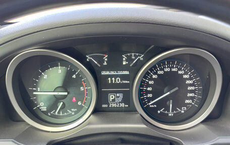 Toyota Land Cruiser 200, 2013 год, 3 450 000 рублей, 16 фотография