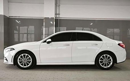 Mercedes-Benz A-Класс, 2022 год, 2 100 000 рублей, 7 фотография