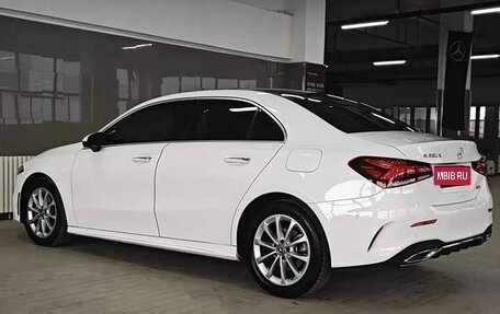 Mercedes-Benz A-Класс, 2022 год, 2 100 000 рублей, 6 фотография