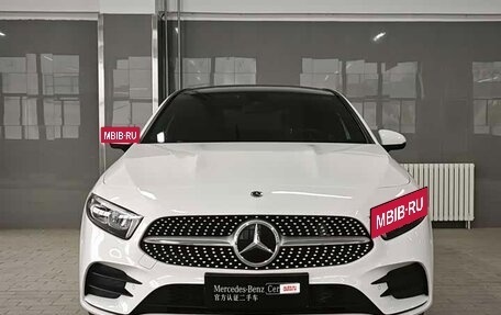 Mercedes-Benz A-Класс, 2022 год, 2 100 000 рублей, 2 фотография