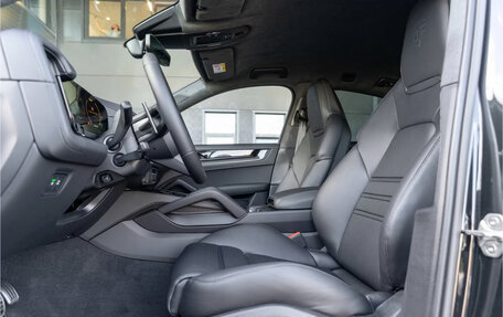 Porsche Cayenne III, 2026 год, 30 900 000 рублей, 16 фотография