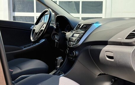 Hyundai Solaris II рестайлинг, 2015 год, 1 150 000 рублей, 11 фотография