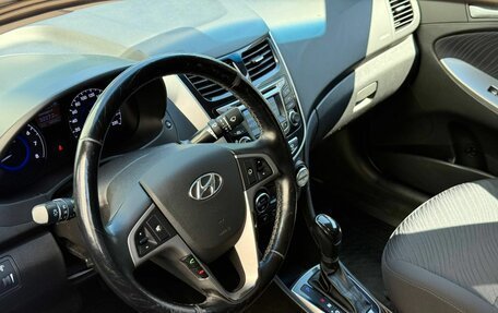 Hyundai Solaris II рестайлинг, 2015 год, 1 150 000 рублей, 13 фотография
