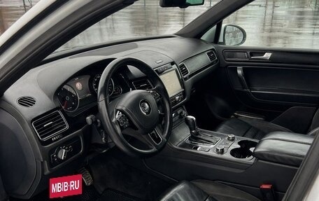 Volkswagen Touareg III, 2012 год, 1 939 999 рублей, 2 фотография