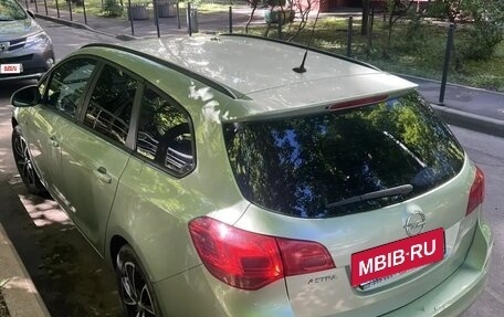 Opel Astra J, 2011 год, 595 000 рублей, 3 фотография