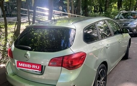 Opel Astra J, 2011 год, 595 000 рублей, 4 фотография