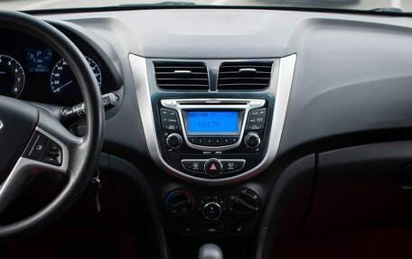 Hyundai Solaris II рестайлинг, 2011 год, 850 000 рублей, 15 фотография