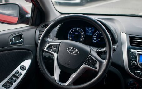 Hyundai Solaris II рестайлинг, 2011 год, 850 000 рублей, 13 фотография