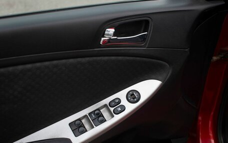 Hyundai Solaris II рестайлинг, 2011 год, 850 000 рублей, 18 фотография