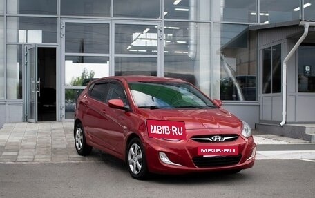 Hyundai Solaris II рестайлинг, 2011 год, 850 000 рублей, 5 фотография