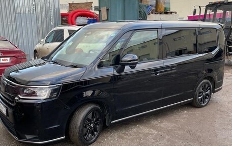 Honda Stepwgn, 2022 год, 3 150 000 рублей, 3 фотография