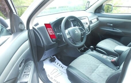 Mitsubishi Outlander III рестайлинг 3, 2013 год, 1 320 000 рублей, 7 фотография