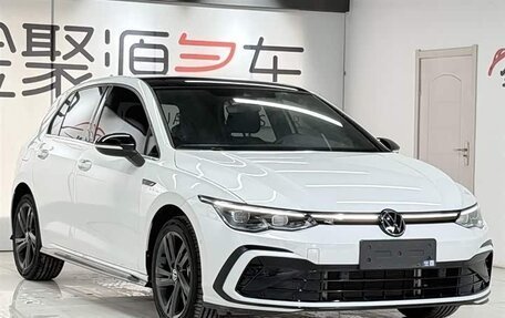 Volkswagen Golf VIII, 2024 год, 2 100 000 рублей, 3 фотография
