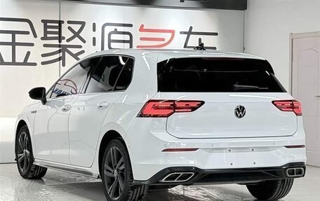 Volkswagen Golf VIII, 2024 год, 2 100 000 рублей, 6 фотография