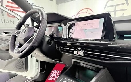 Volkswagen Golf VIII, 2024 год, 2 100 000 рублей, 9 фотография