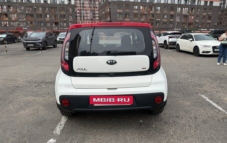 KIA Soul II рестайлинг, 2019 год, 1 500 000 рублей, 6 фотография