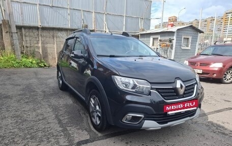 Renault Sandero II рестайлинг, 2020 год, 980 000 рублей, 2 фотография