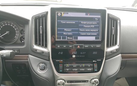Toyota Land Cruiser 200, 2019 год, 7 880 000 рублей, 14 фотография