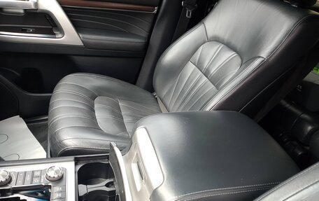 Toyota Land Cruiser 200, 2019 год, 7 880 000 рублей, 12 фотография