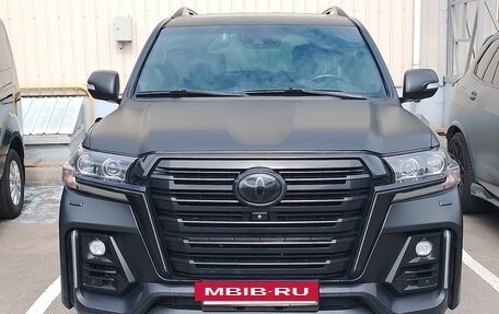 Toyota Land Cruiser 200, 2019 год, 7 880 000 рублей, 3 фотография