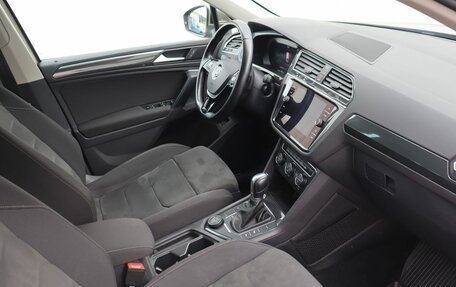 Volkswagen Tiguan II, 2018 год, 2 630 000 рублей, 10 фотография